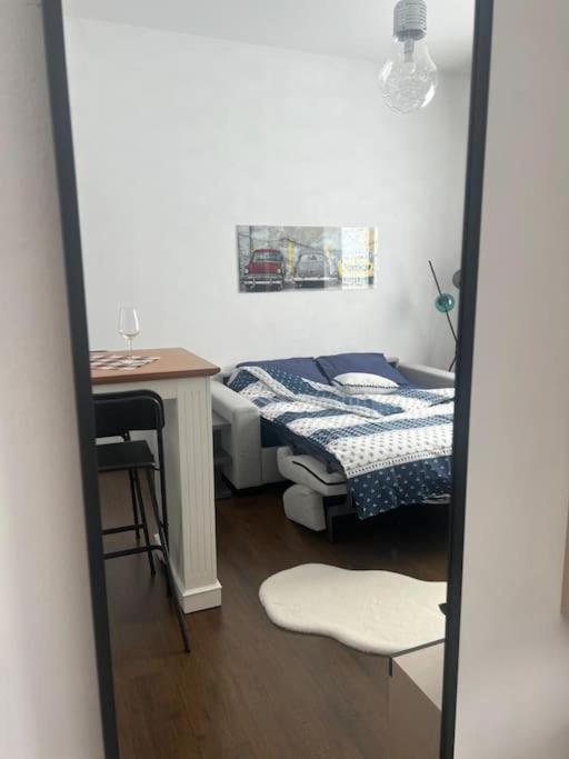 Apartment Lovely 1 Bedroom In Center Bucharest