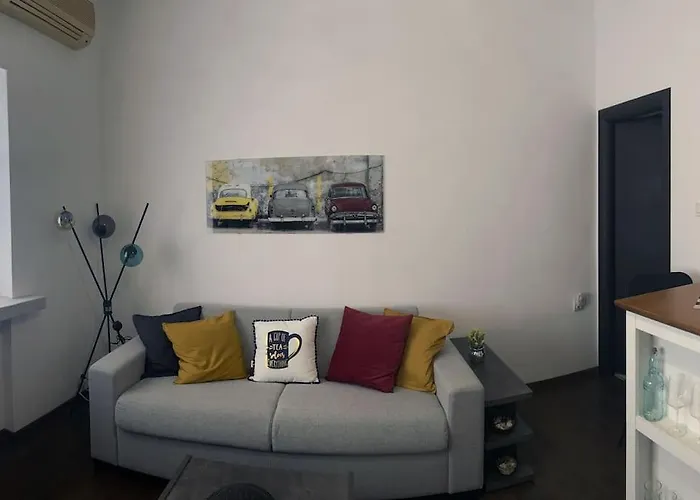 Lovely 1 Bedroom Studio In Bucharest City Center